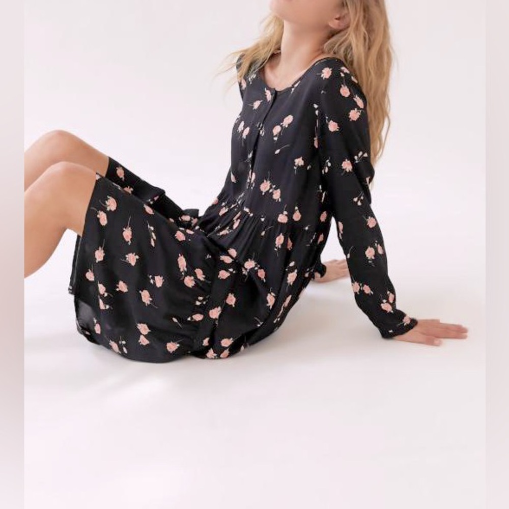 UO - long sleeve floral dress